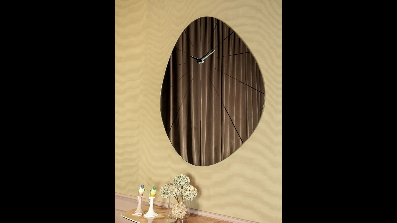 Orologio di design a specchio in cristallo serigrafato Enigma di Tonin Casa