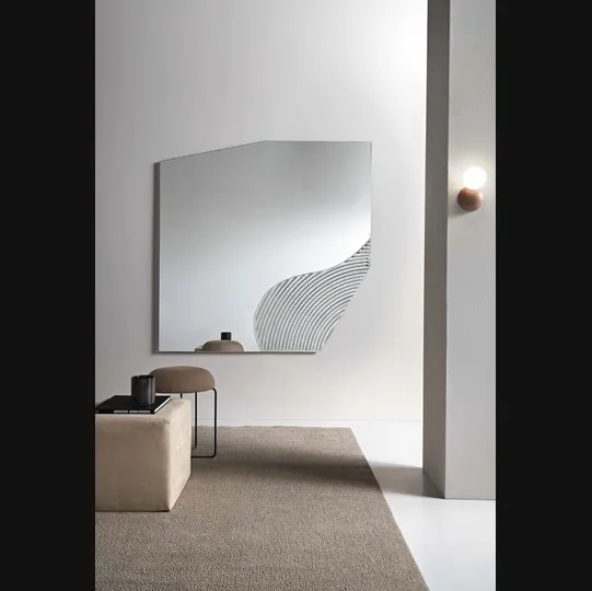 Specchio Silk con inserto in vetro rigato di Capodarte