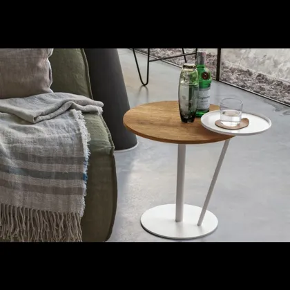 Tavolino Eclisse in materico effetto legno di Tomasella