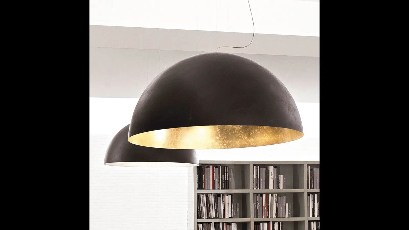 Lampada a sospensione in metallo Domus di Adriani e Rossi