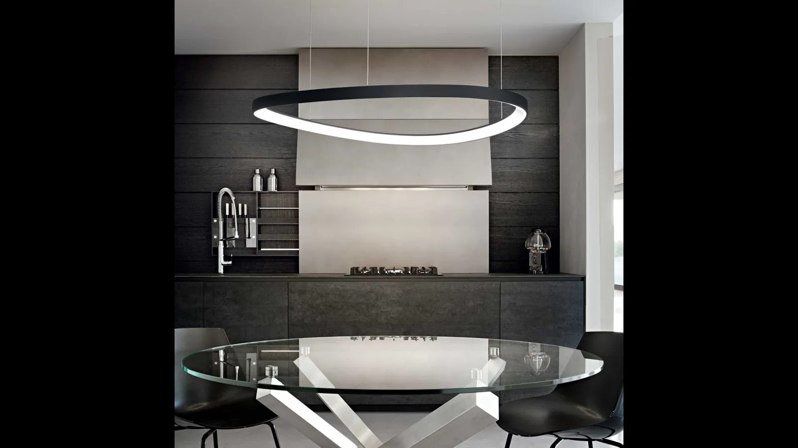 Lampada a sospensione Gemini in metallo con diffusore in policarbonato opale di Ideal Lux