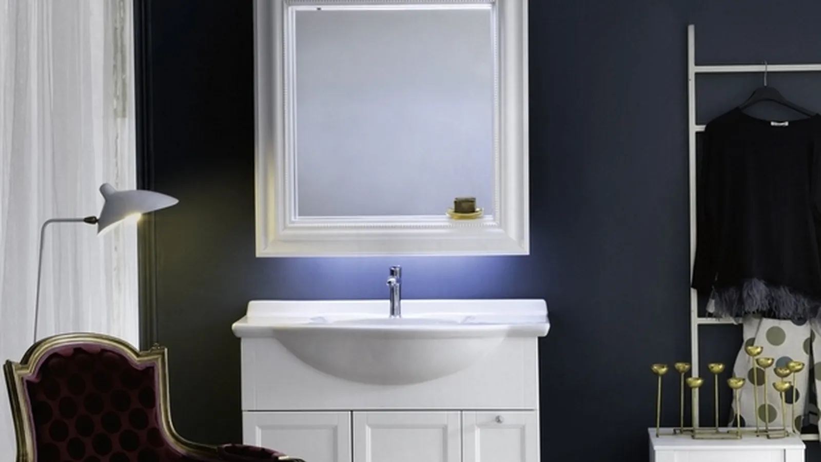 Mobile Bagno da appoggio in laccato bianco opaco e lavabo consolle in ceramica DIAMANTE DM13B di Compab