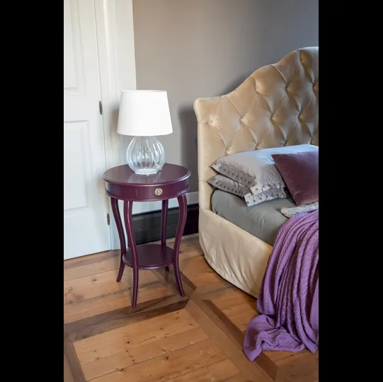 Comodino Ariete in legno laccato opaco di Tonin Casa