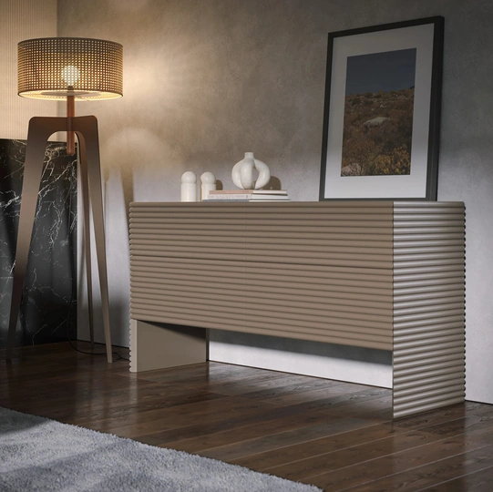 Comò Patsy in legno laccato di Tonin Casa