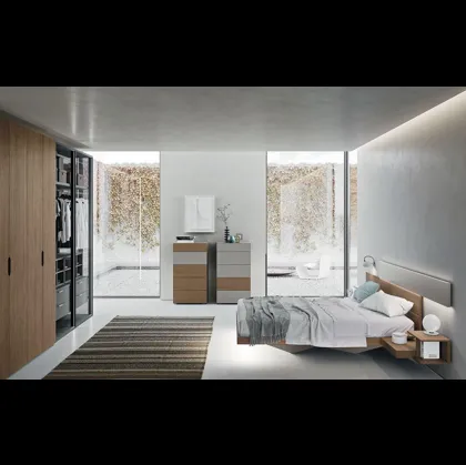 Gruppo Notte Quadra in frassino e laccato opaco di Mobilgam