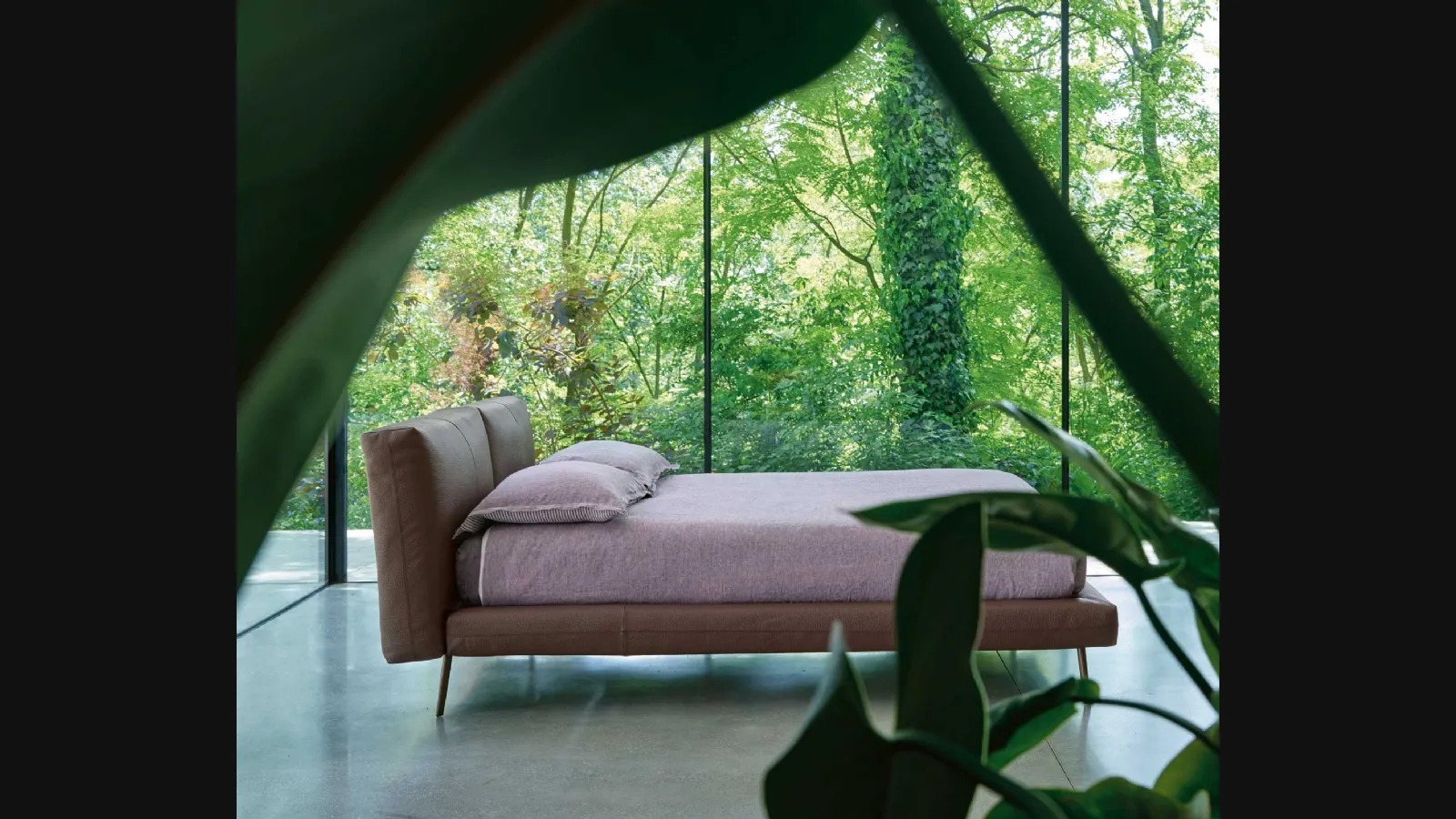 Letto imbottito Kuna di Noctis