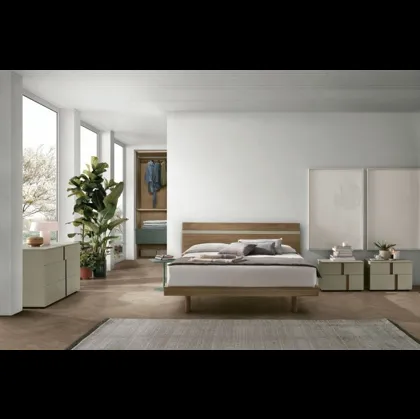 Letto con testiera Joker in materico noce ambra di Tomasella