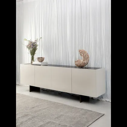 Madia Pizzo in spatolato di argilla con finiture in rilievo di Tonin Casa