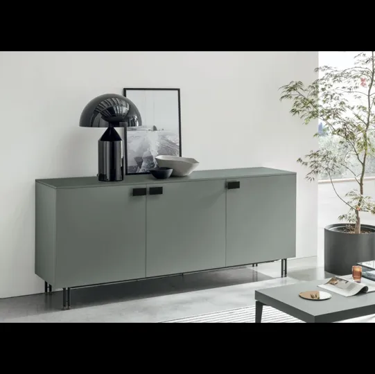 Madia Prometeo in laccato opaco basalto di Tomasella