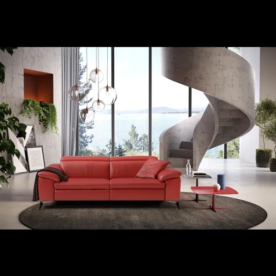 Divano lineare in pelle Martine di Egoitaliano