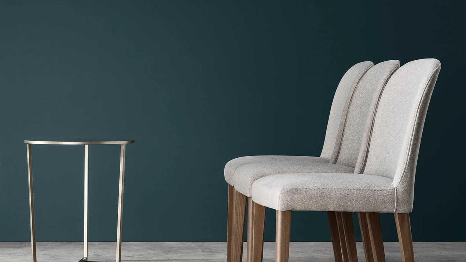 Sedia Gaia in tessuto imbottito di Maronese