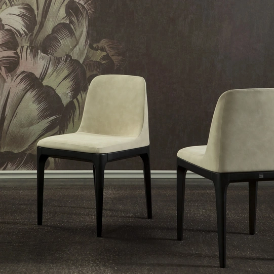 Sedia in pelle Gilda di Tonin Casa