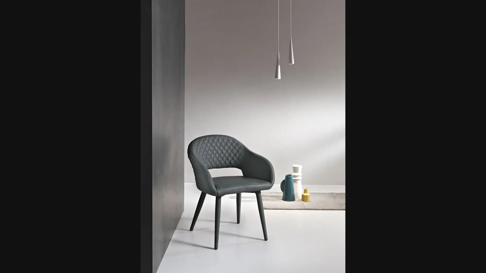 Sedia in ecopelle imbottita Living di Capodarte