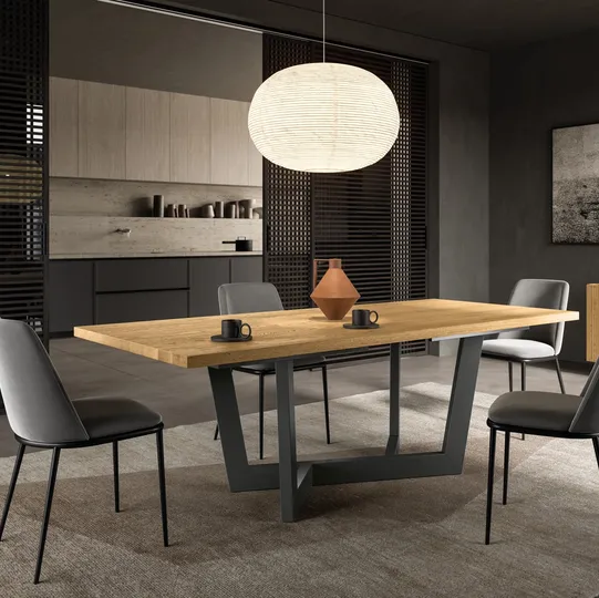 Sedia Nesty2 in velluto con gambe in metallo di FGF Mobili