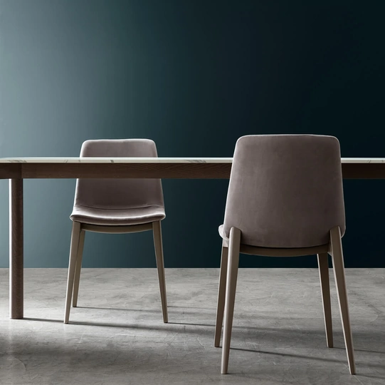 Sedia Vanity in tessuto e legno di frassino di Maronese