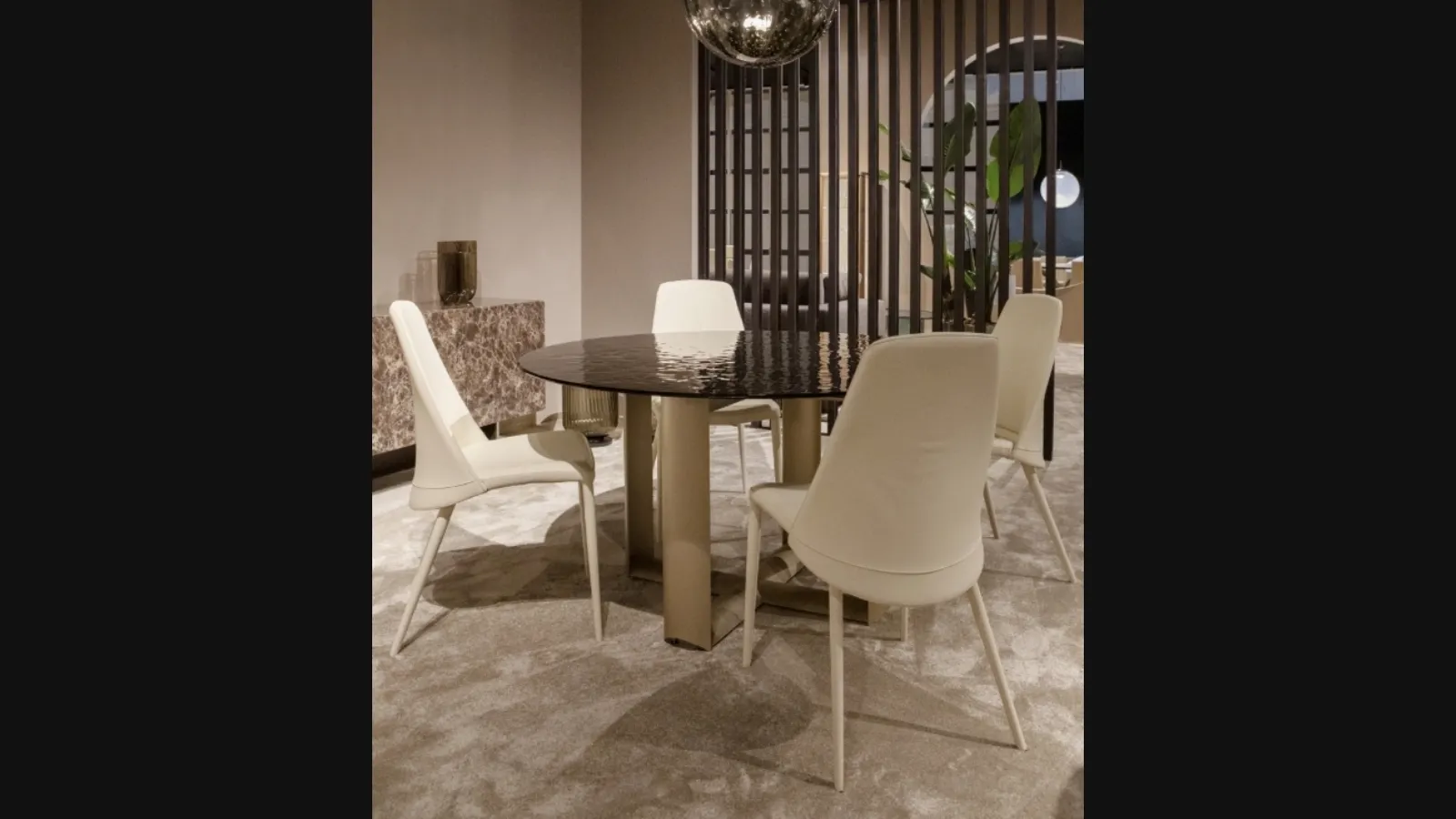 Tavolo Cube Round di Tonin Casa