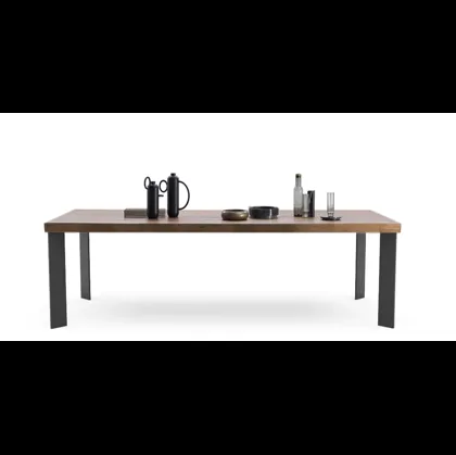 Tavolo Piano Master di Devina Nais