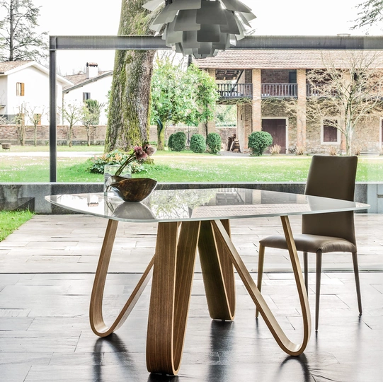 Tavolo Butterfly in vetro di Tonin Casa