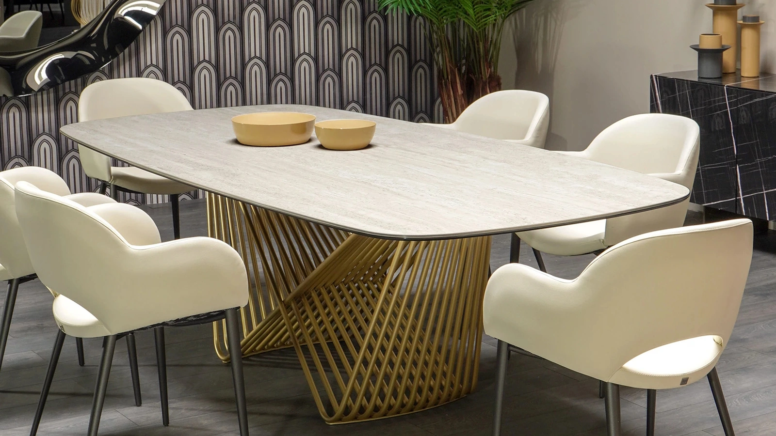 Tavolo Tenso con top in gres travertino di Tonin Casa