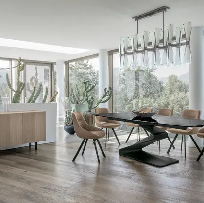 Tavolo Zed con piano in vetro di Target Point